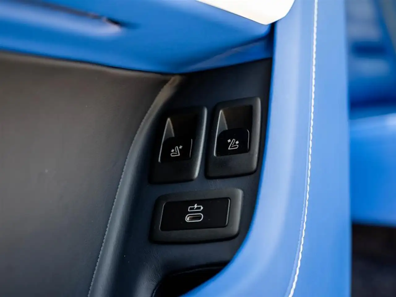 Rolls-Royce Cullinan - Image 30