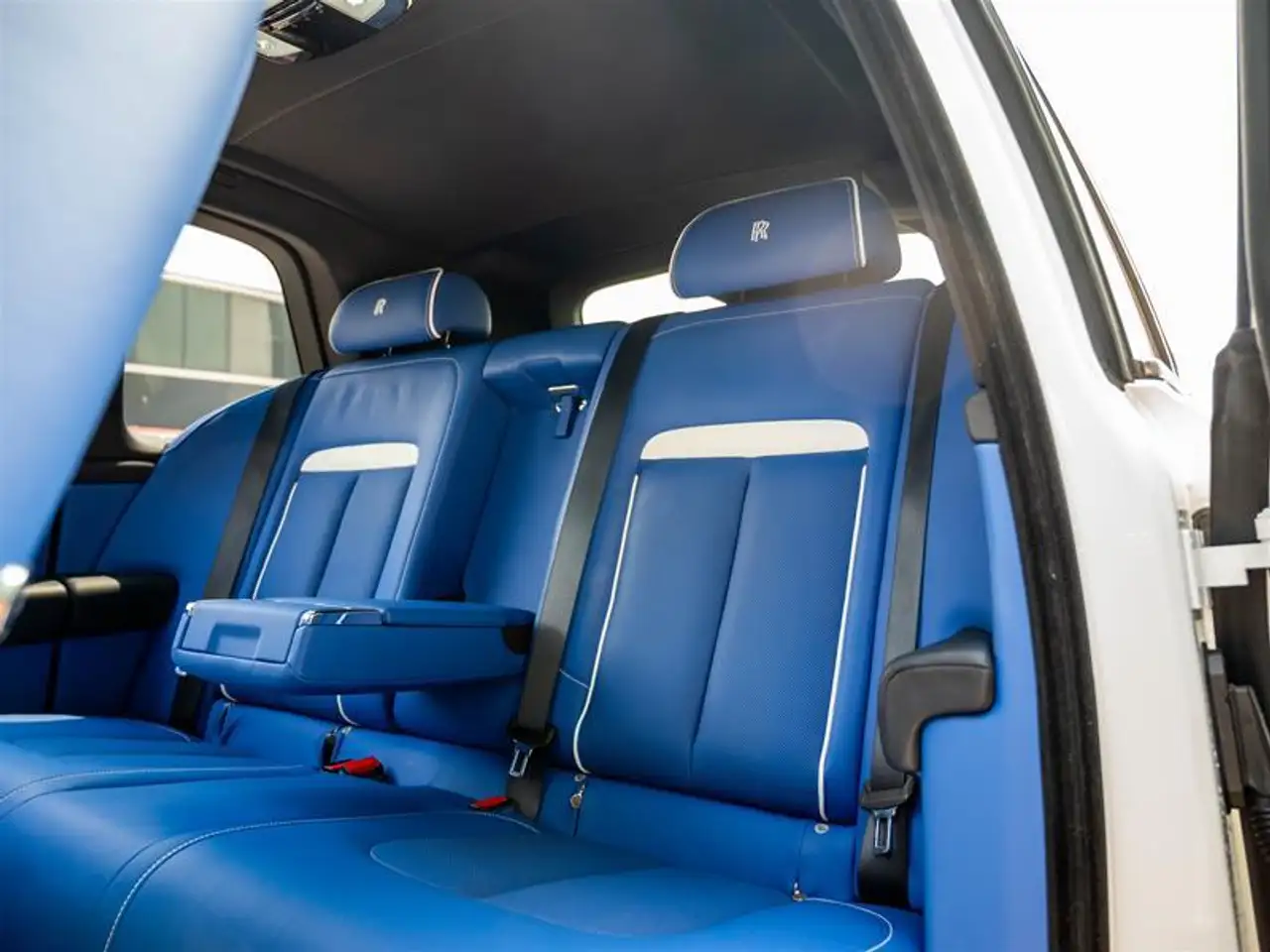 Rolls-Royce Cullinan - Image 14
