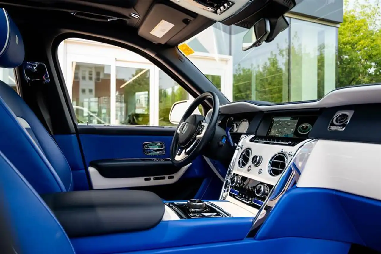 Rolls-Royce Cullinan - Image 23