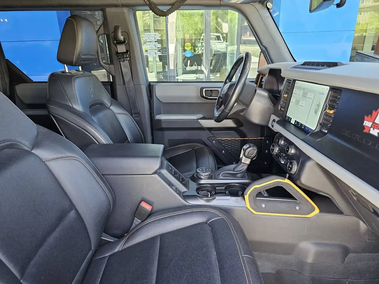 Ford Bronco - Image 29
