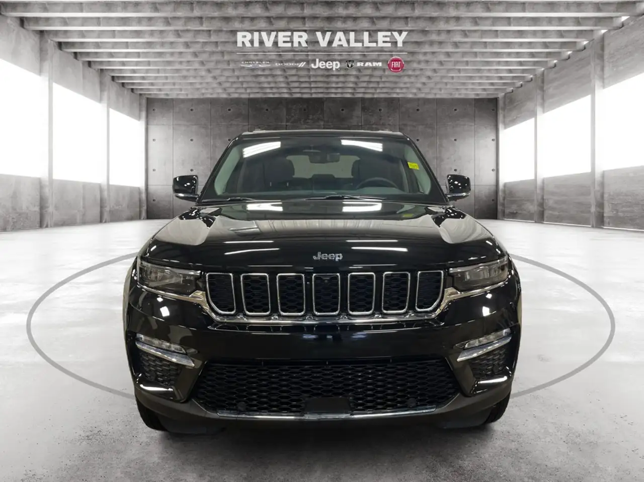 Jeep Grand Cherokee - Image 2