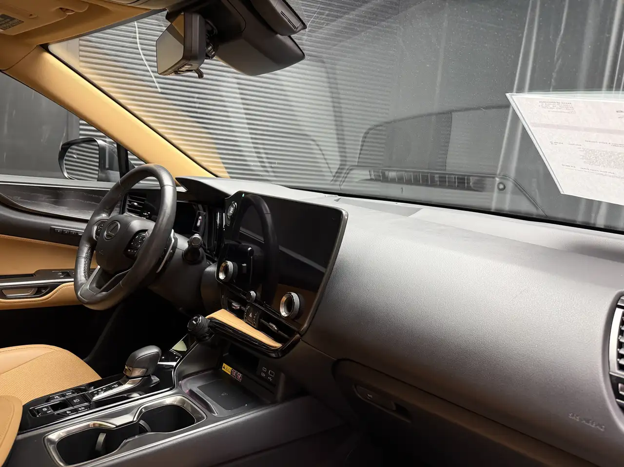 Lexus NX - Image 15