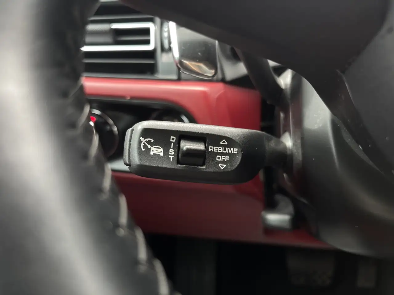 Porsche Macan - Image 17