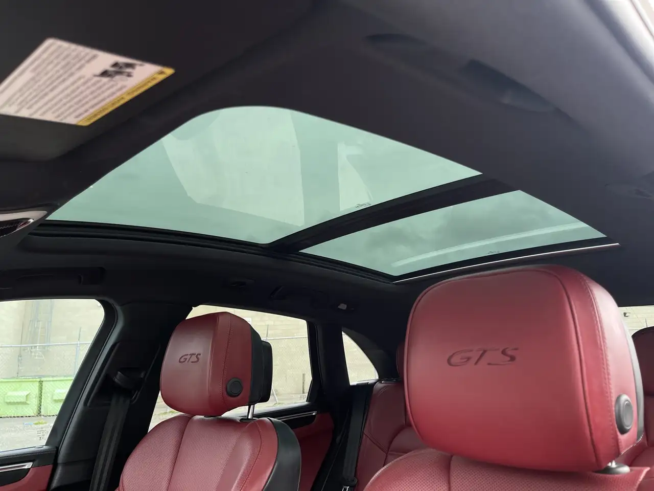 Porsche Macan - Image 19
