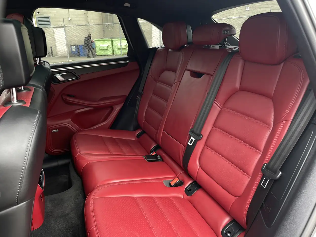 Porsche Macan - Image 20