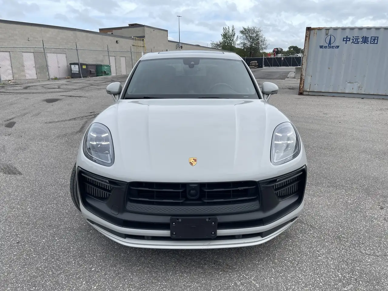 Porsche Macan - Image 2