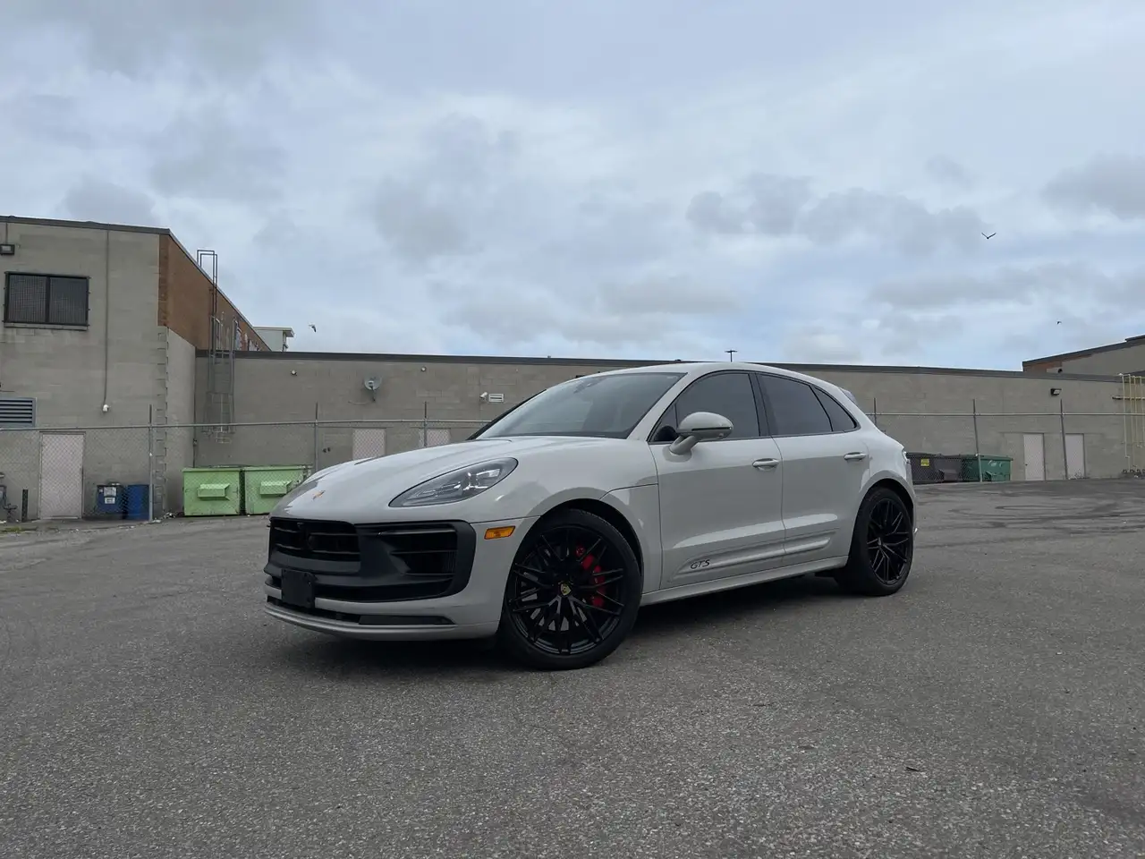 Porsche Macan - Image 1