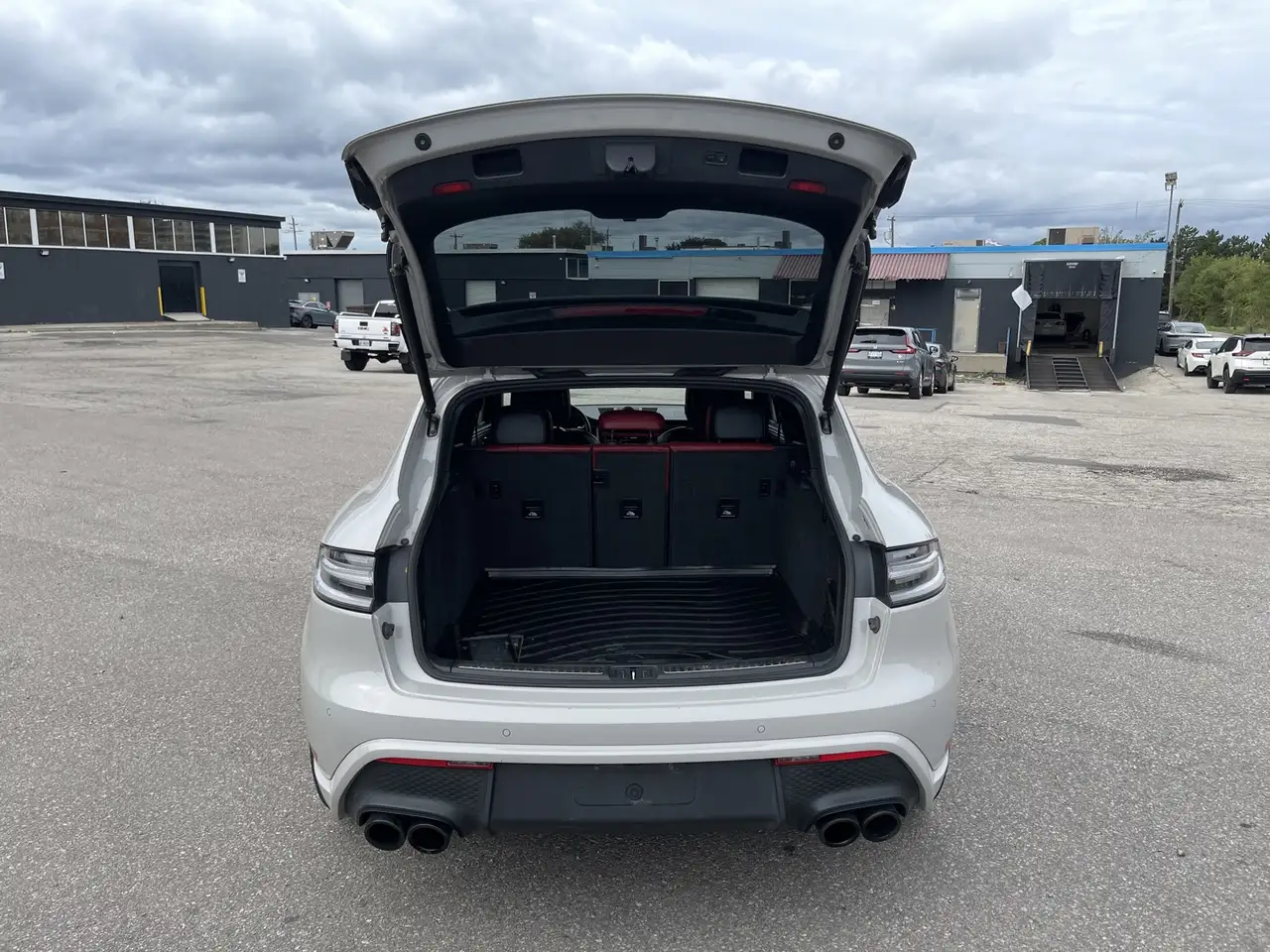 Porsche Macan - Image 7