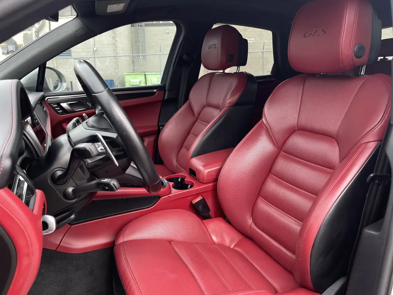 Porsche Macan - Image 10