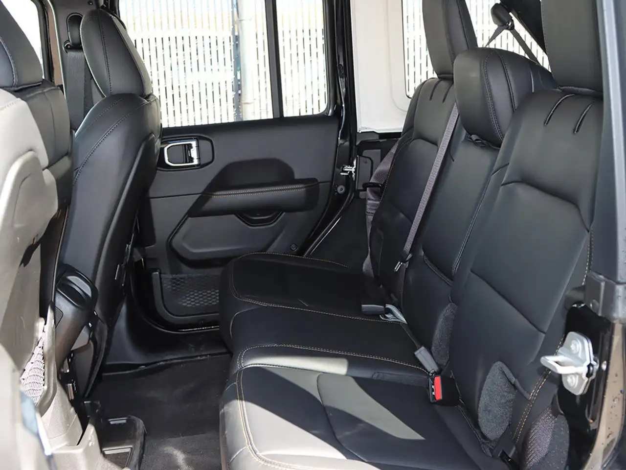 Jeep Wrangler - Image 21