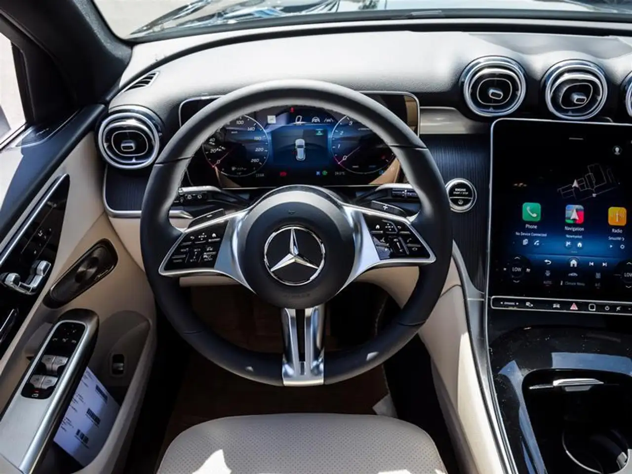 Mercedes-Benz GLC - Image 16