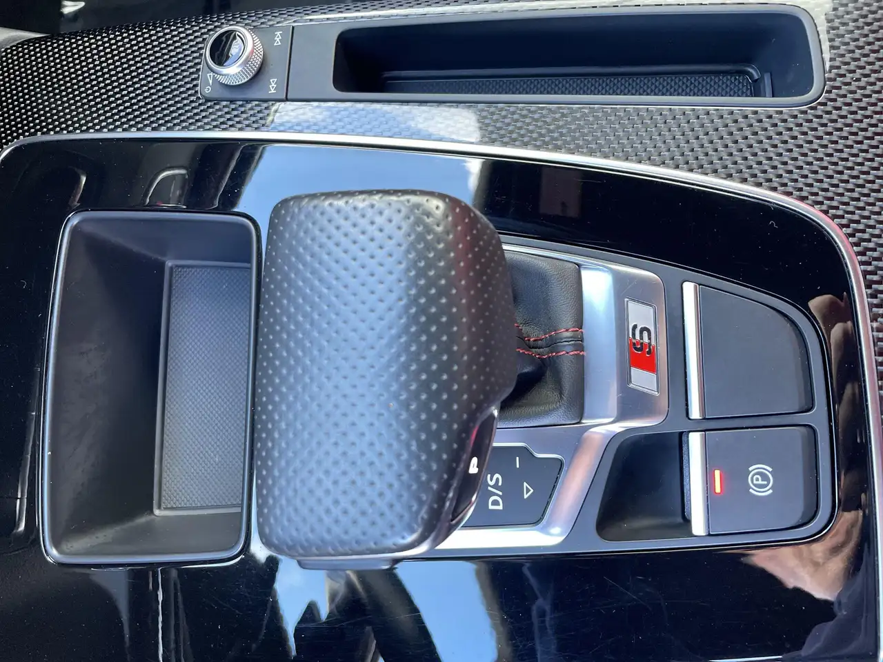 Audi SQ5 - Image 20