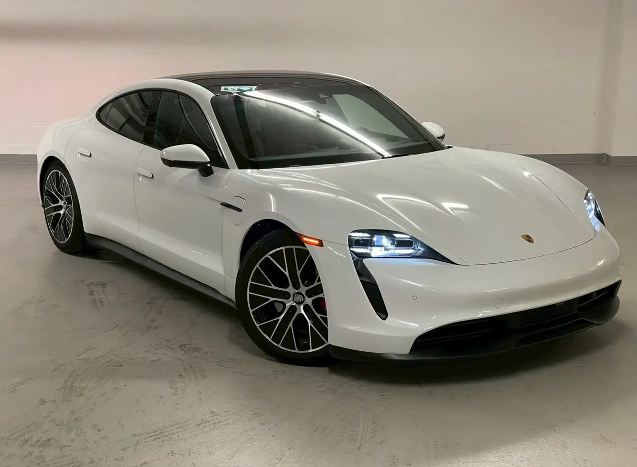 Porsche Taycan - Image 3