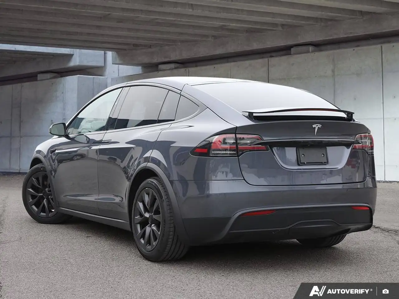 Tesla Model X - Image 5