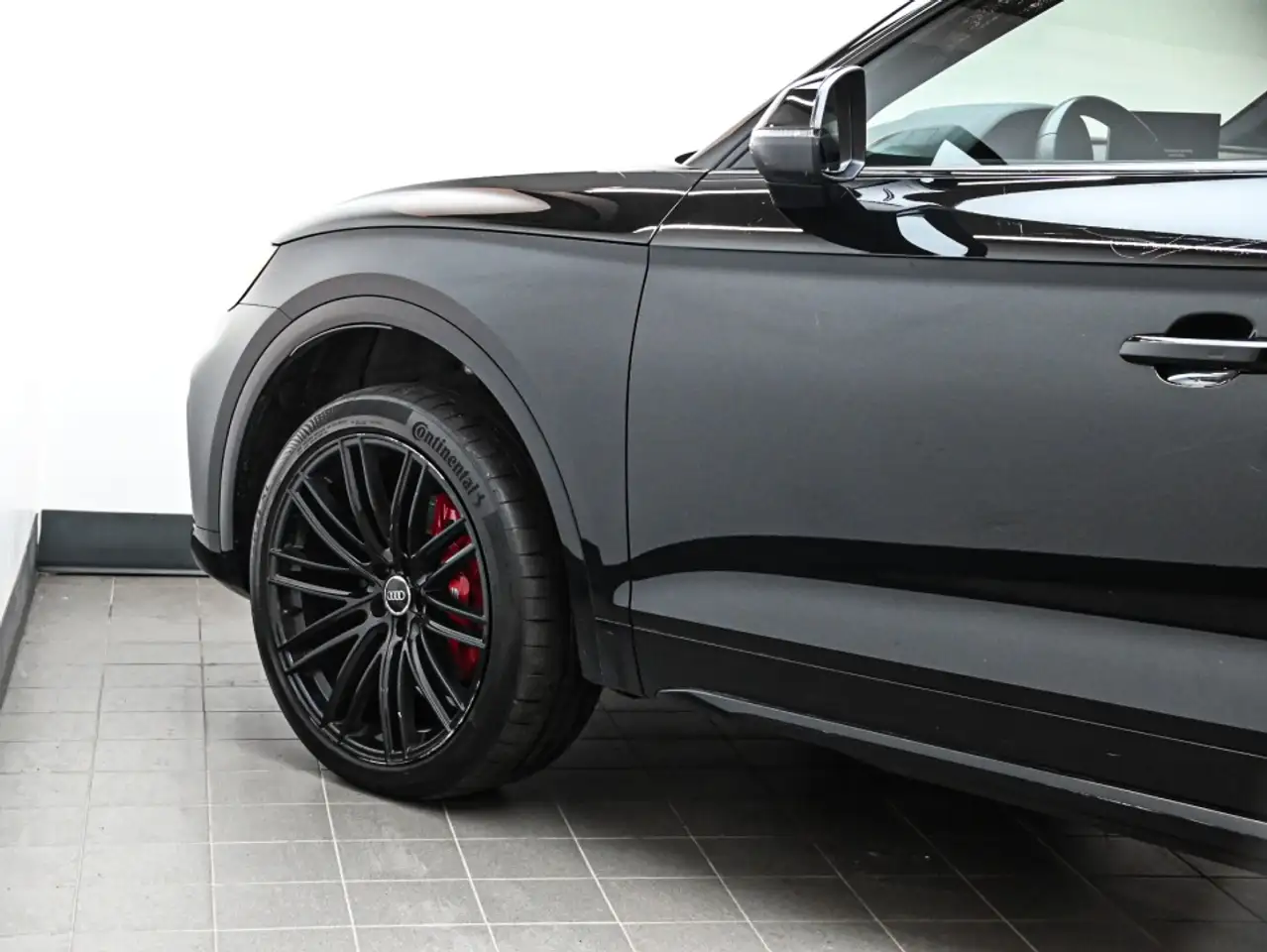 Audi SQ5 - Image 34