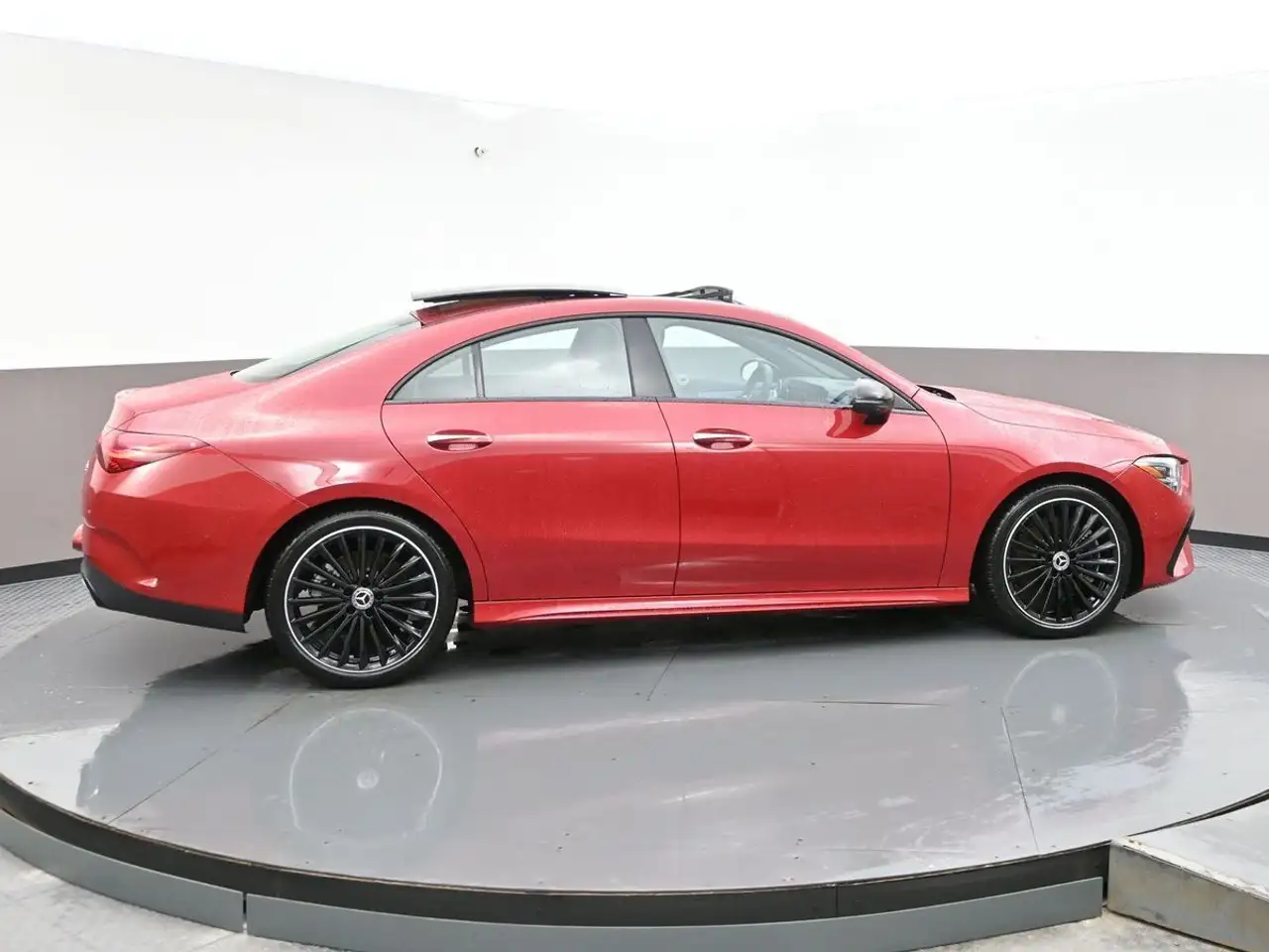 Mercedes-Benz CLA - Image 30