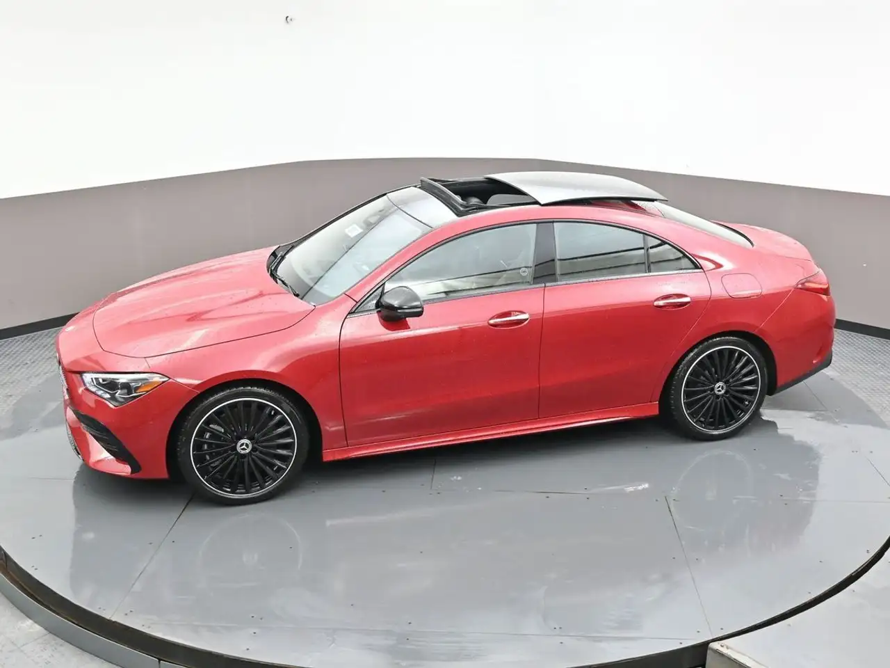 Mercedes-Benz CLA - Image 34