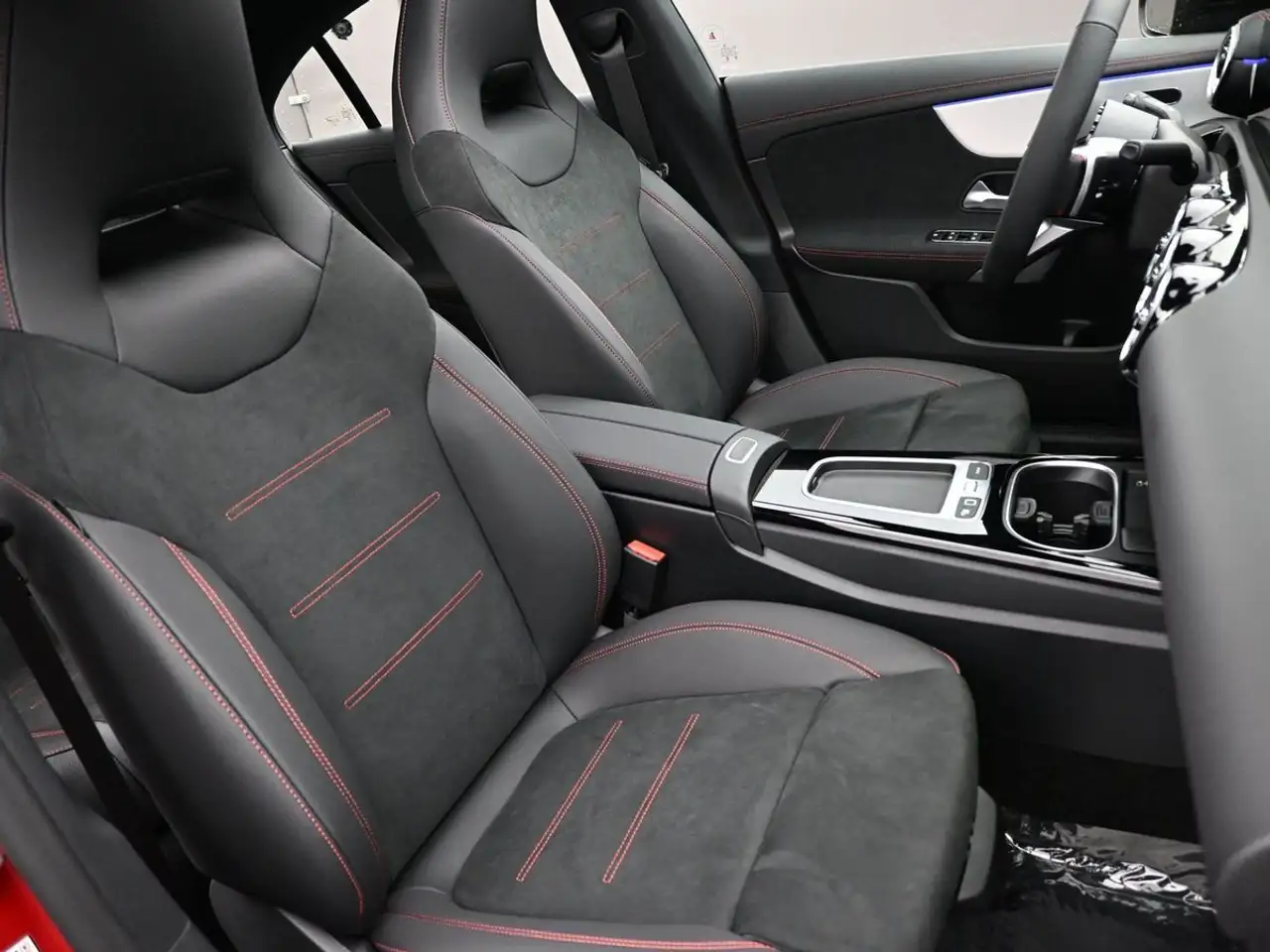 Mercedes-Benz CLA - Image 21
