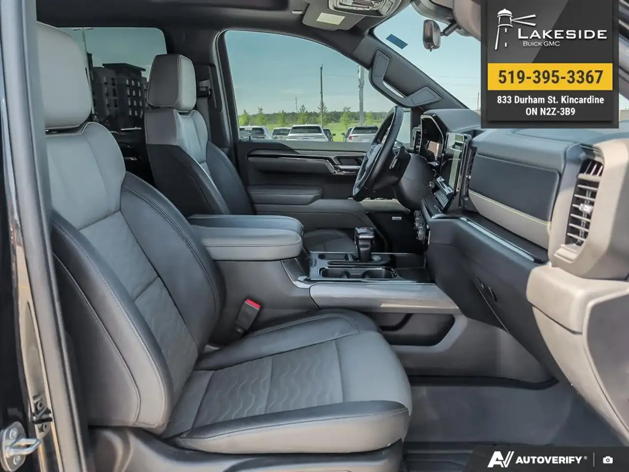 Chevrolet Silverado 1500 - Image 21