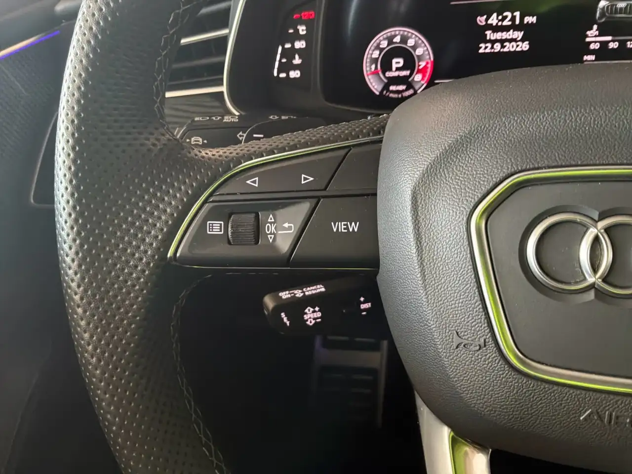 Audi SQ8 - Image 14