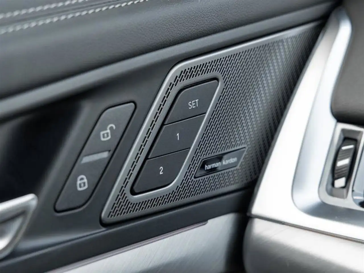 BMW X1 - Image 18