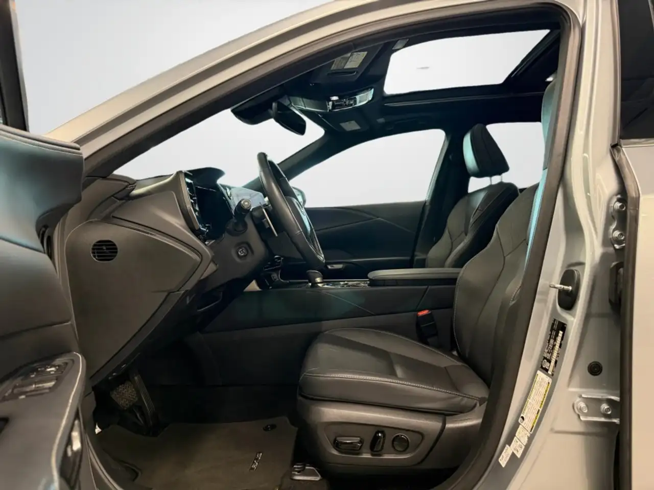 Lexus RX 350 - Image 15