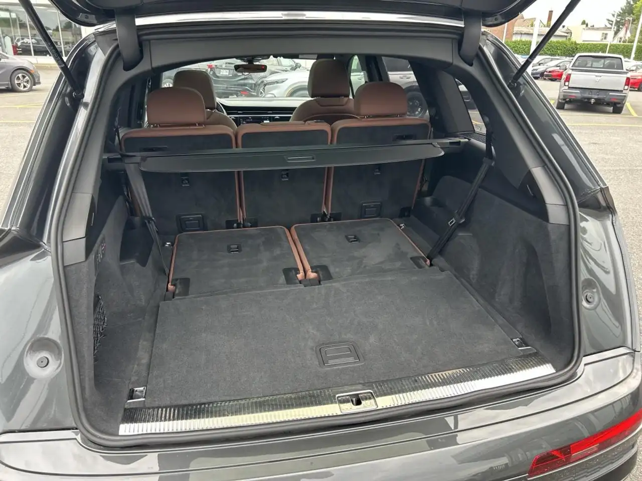 Audi Q7 - Image 18