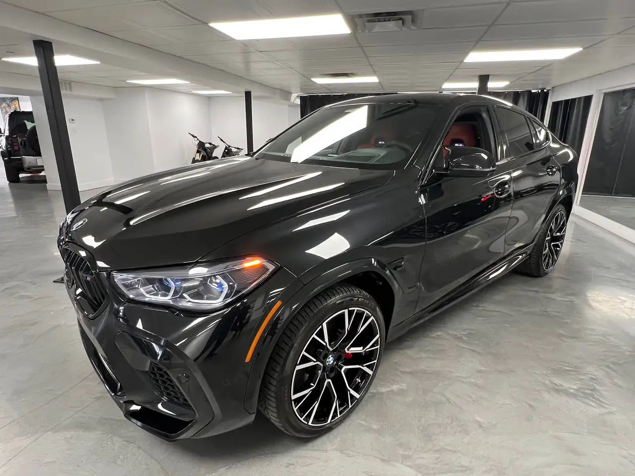 BMW X6 M - Image 2