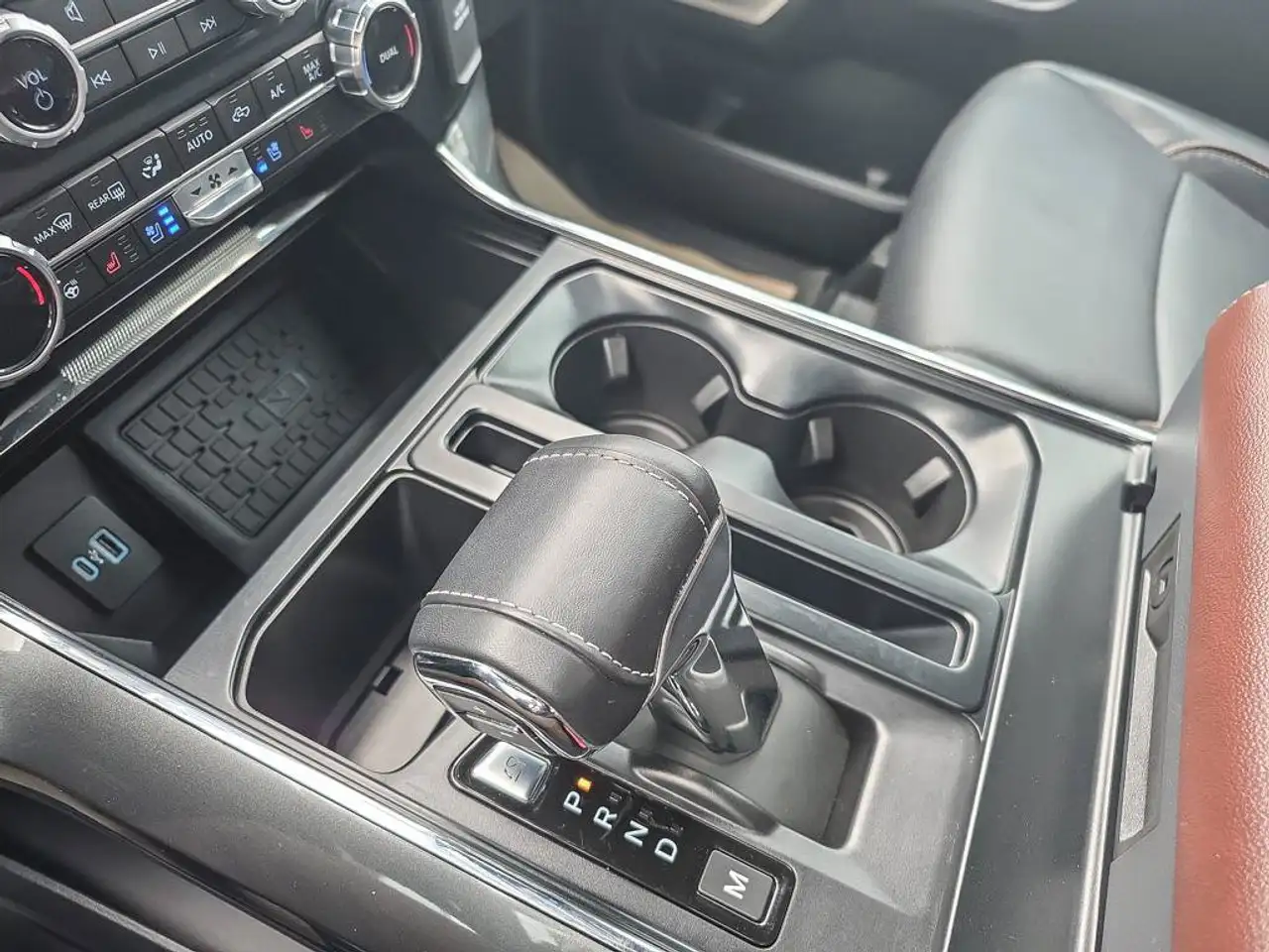 Ford F-150 - Image 17