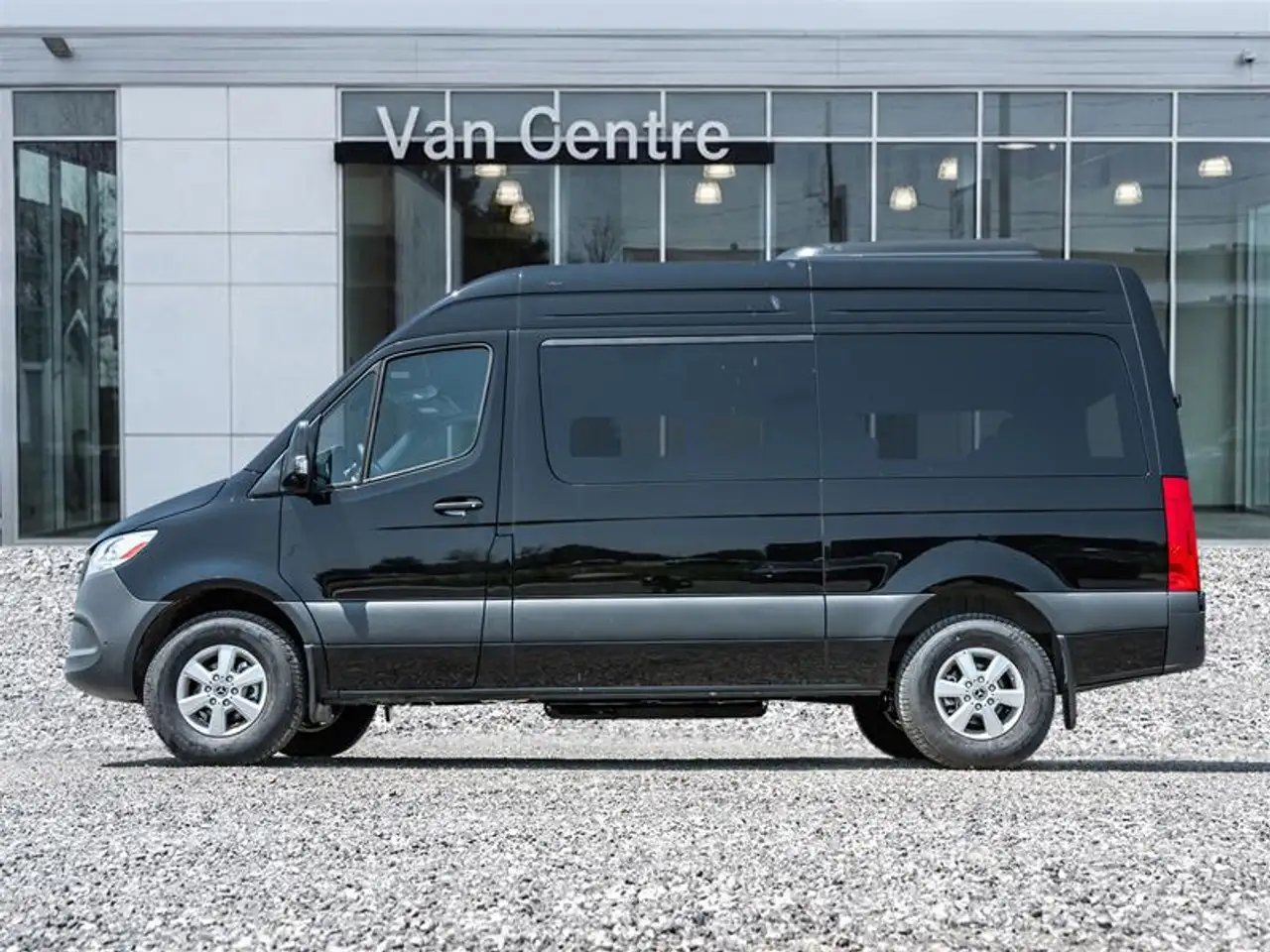 Mercedes-Benz Sprinter - Image 3