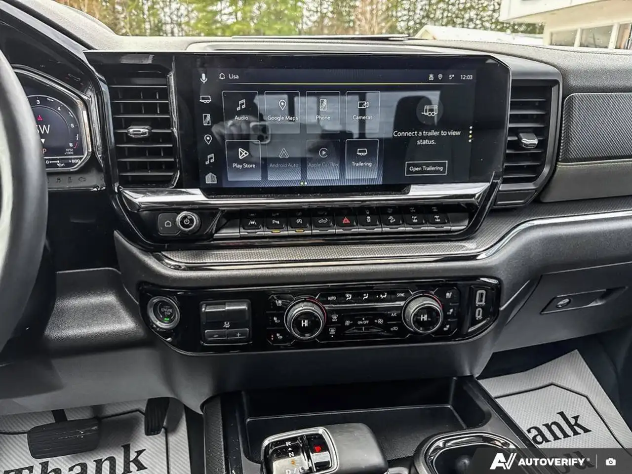 Chevrolet Silverado 1500 - Image 23