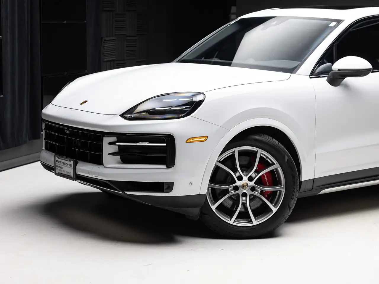 Porsche Cayenne - Image 29