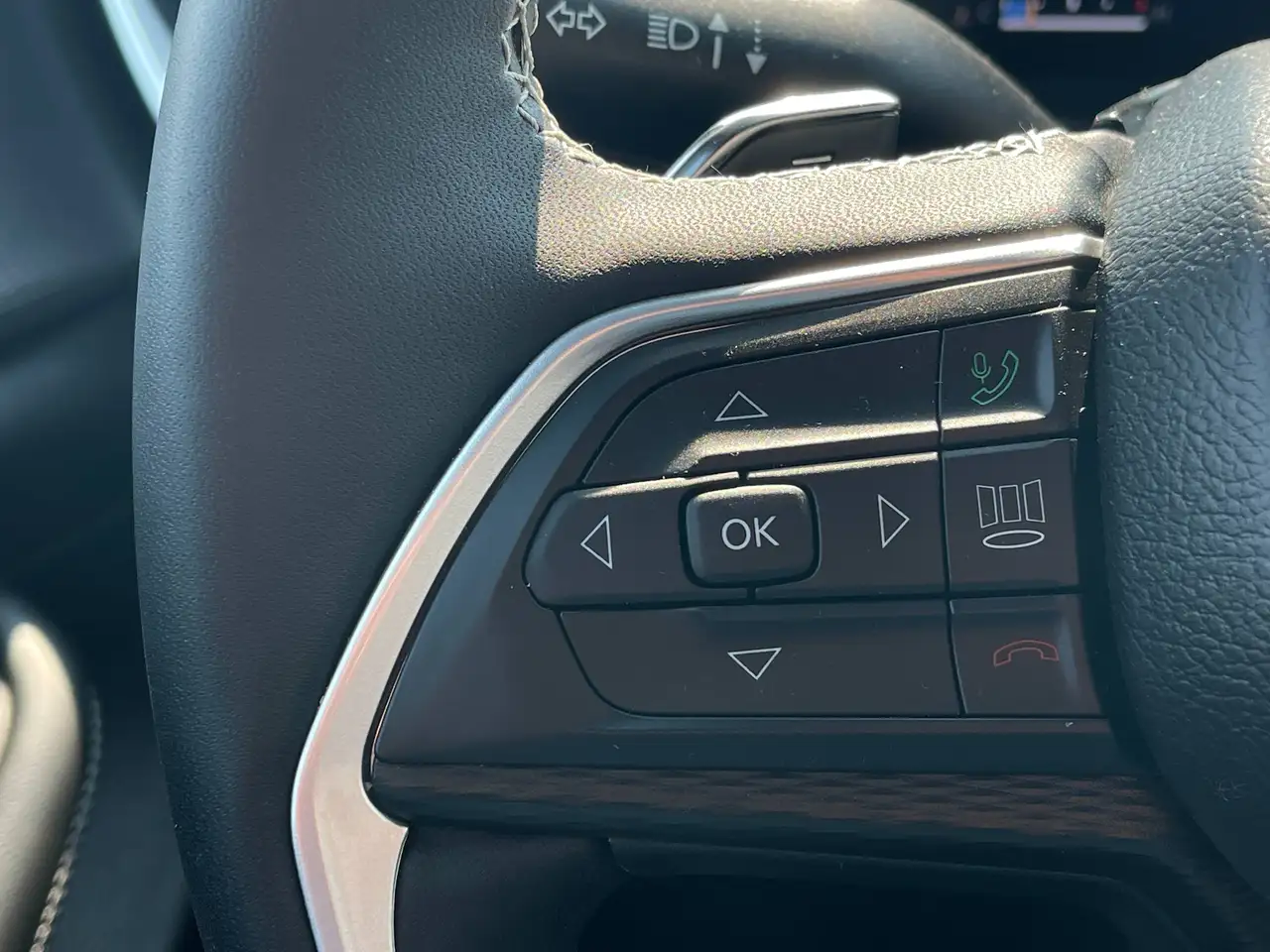 Jeep Grand Cherokee - Image 14
