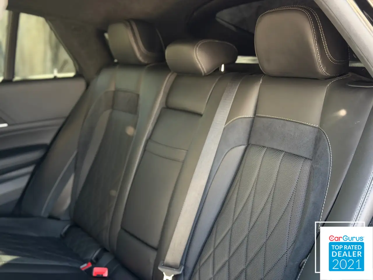 Mercedes-Benz GLE - Image 17