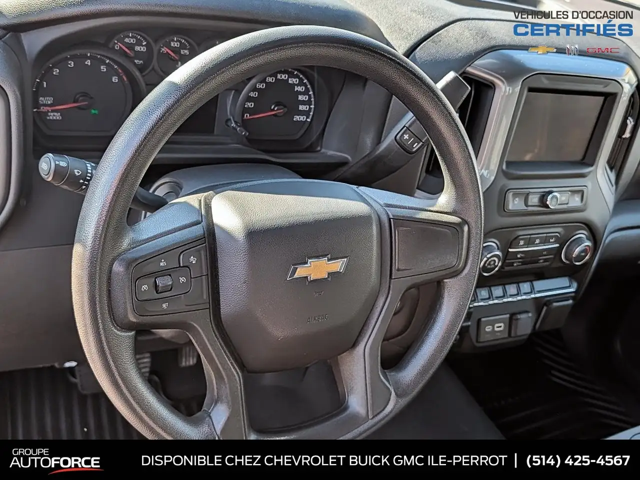 Chevrolet Silverado 1500 - Image 9