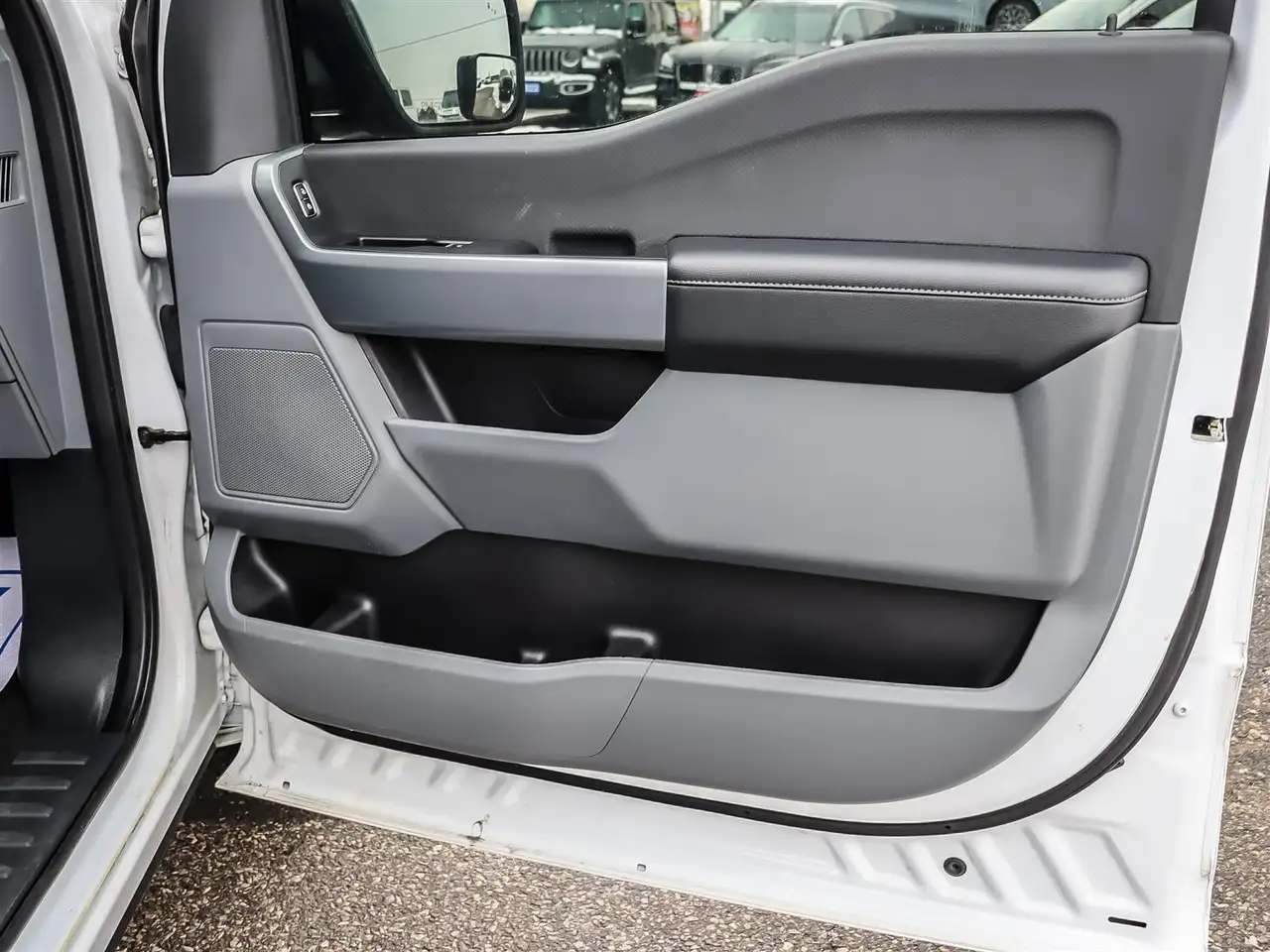 Ford F-150 - Image 20