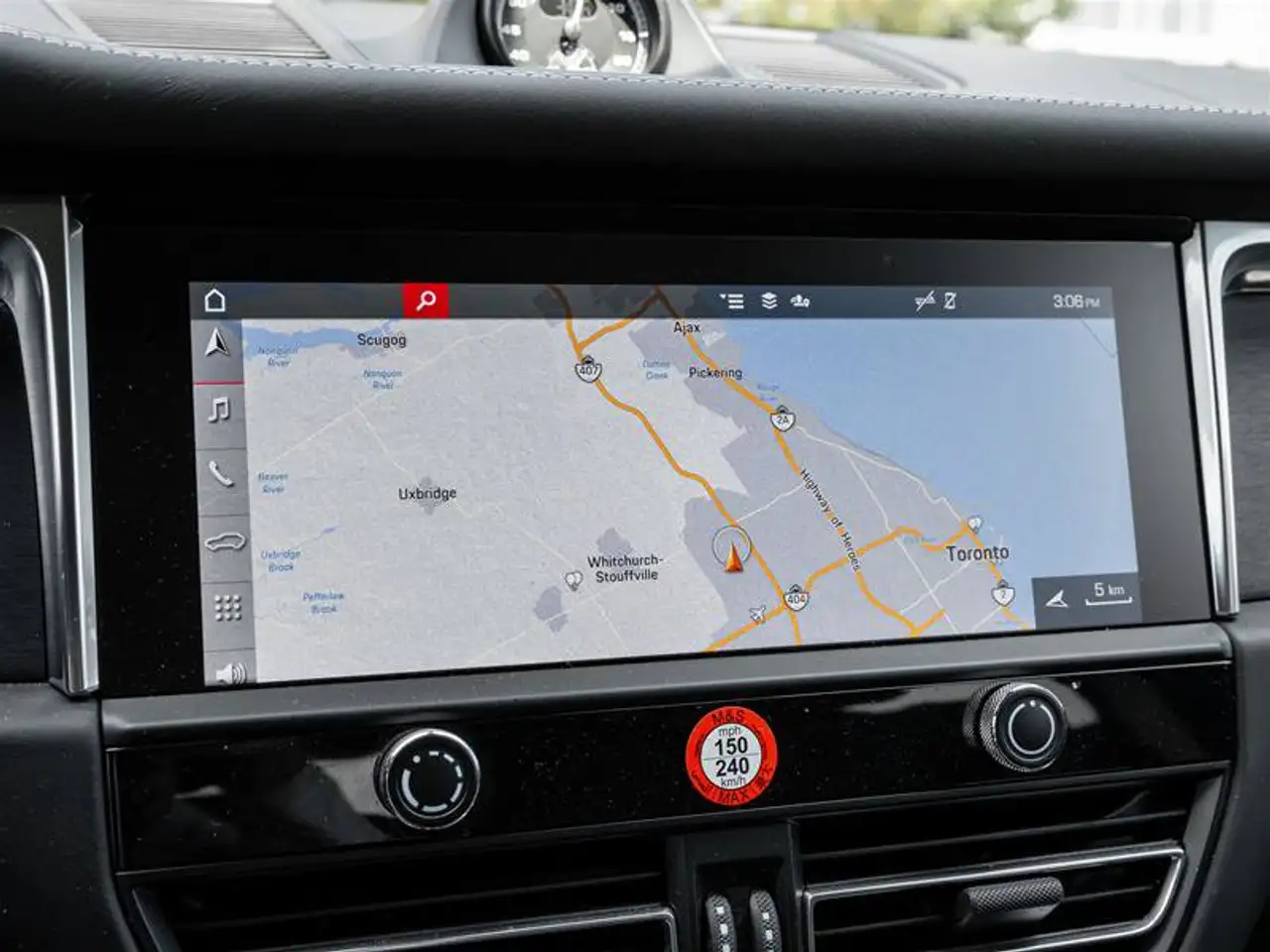 Porsche Macan - Image 28