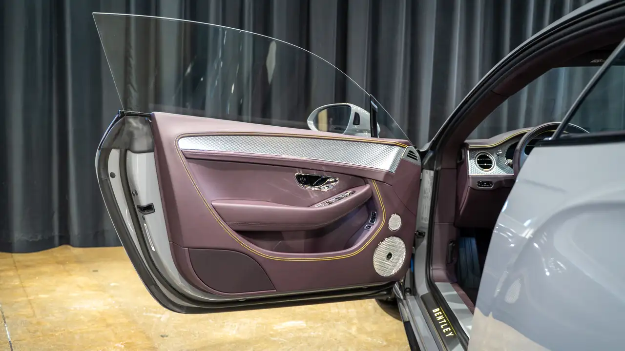 Bentley Continental - Image 17