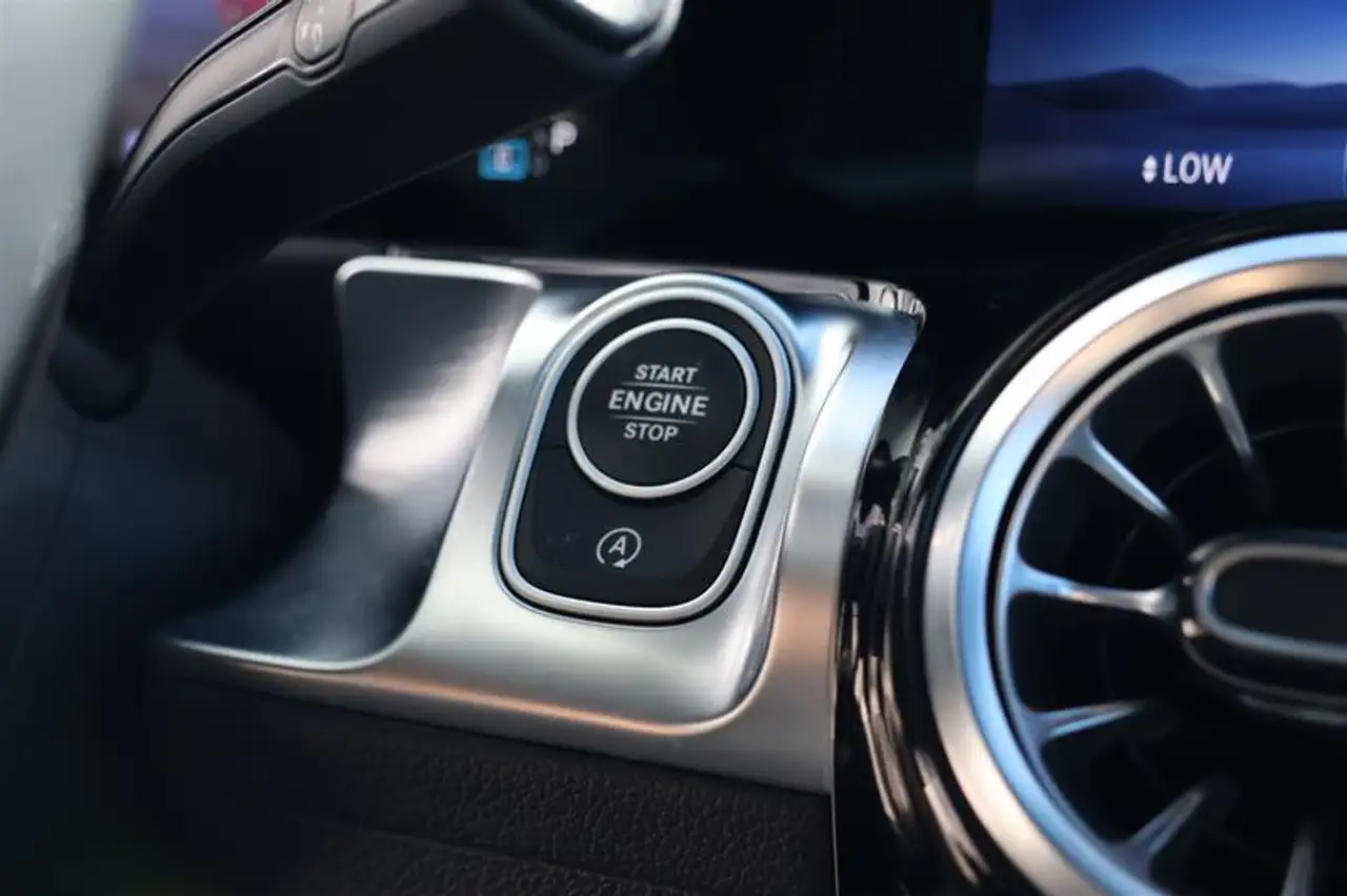 Mercedes-Benz GLB - Image 5