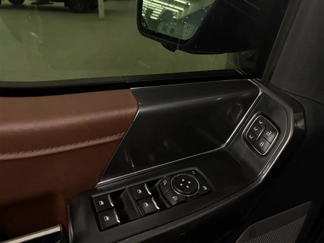 Ford F-150 - Image 10