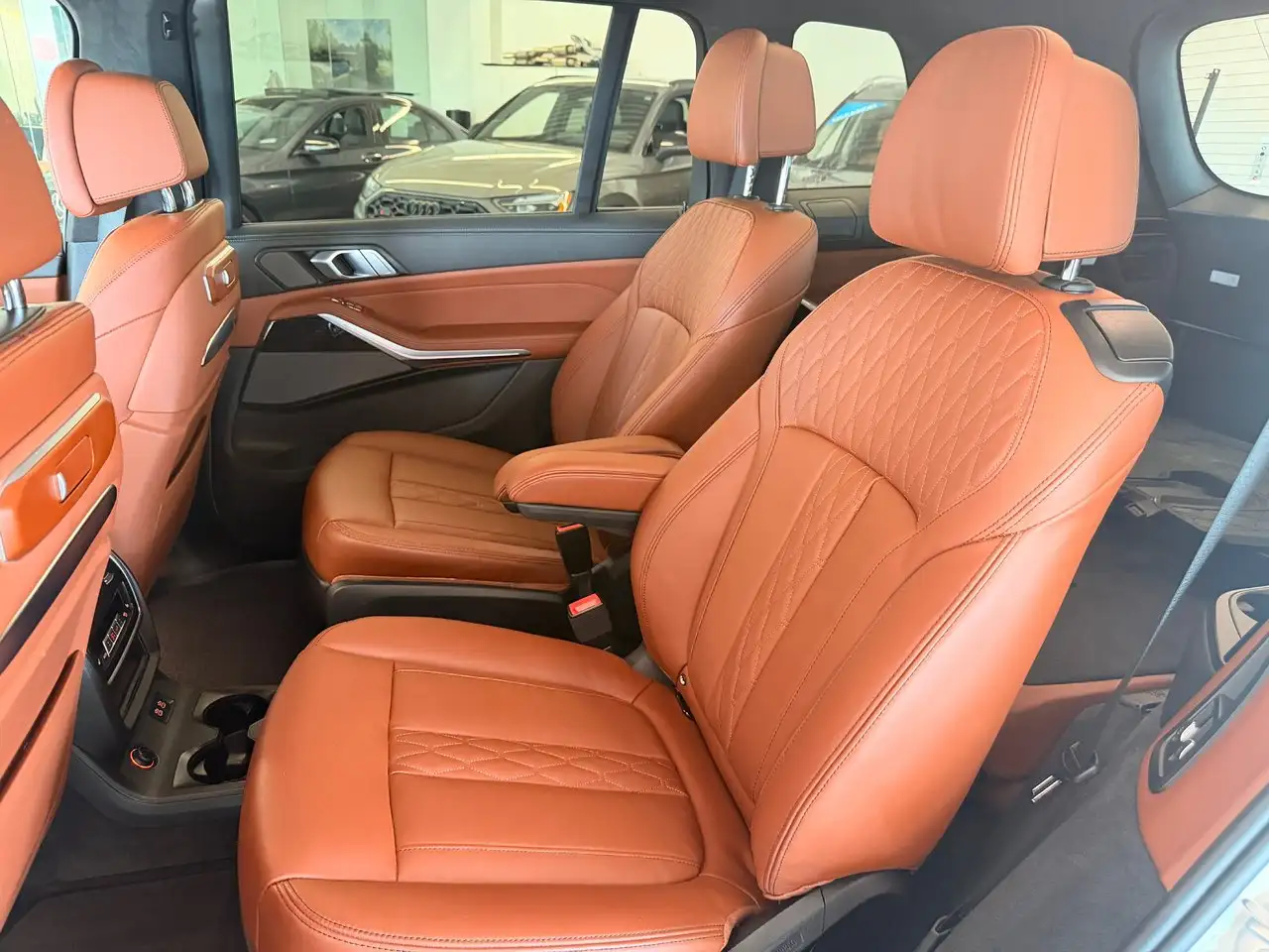 BMW X7 - Image 12