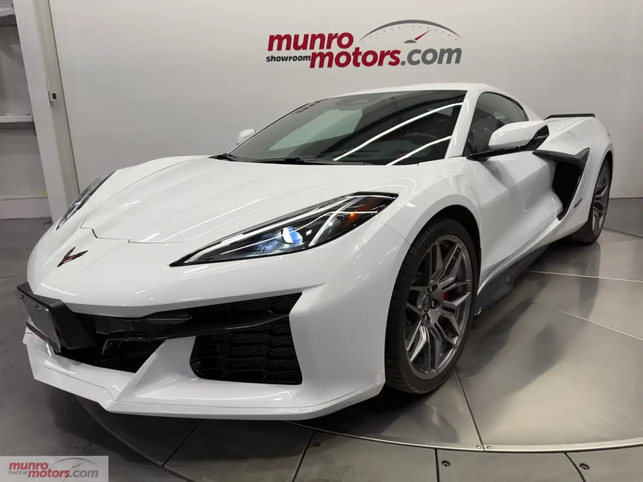 Chevrolet Corvette - Image 5