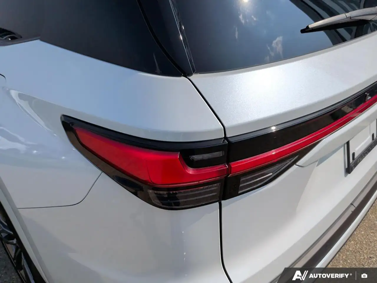 Lexus TX - Image 11