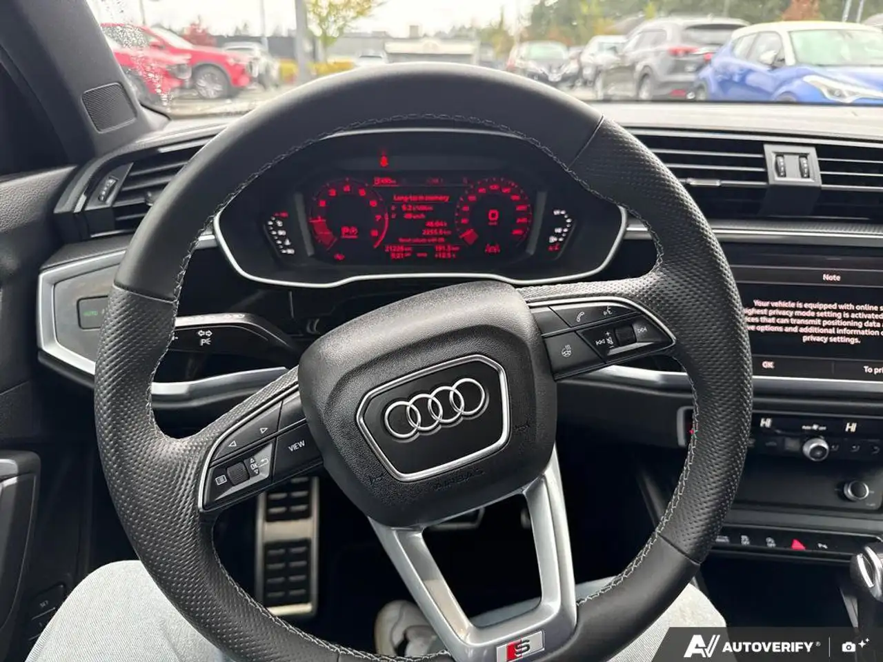 Audi Q3 - Image 14