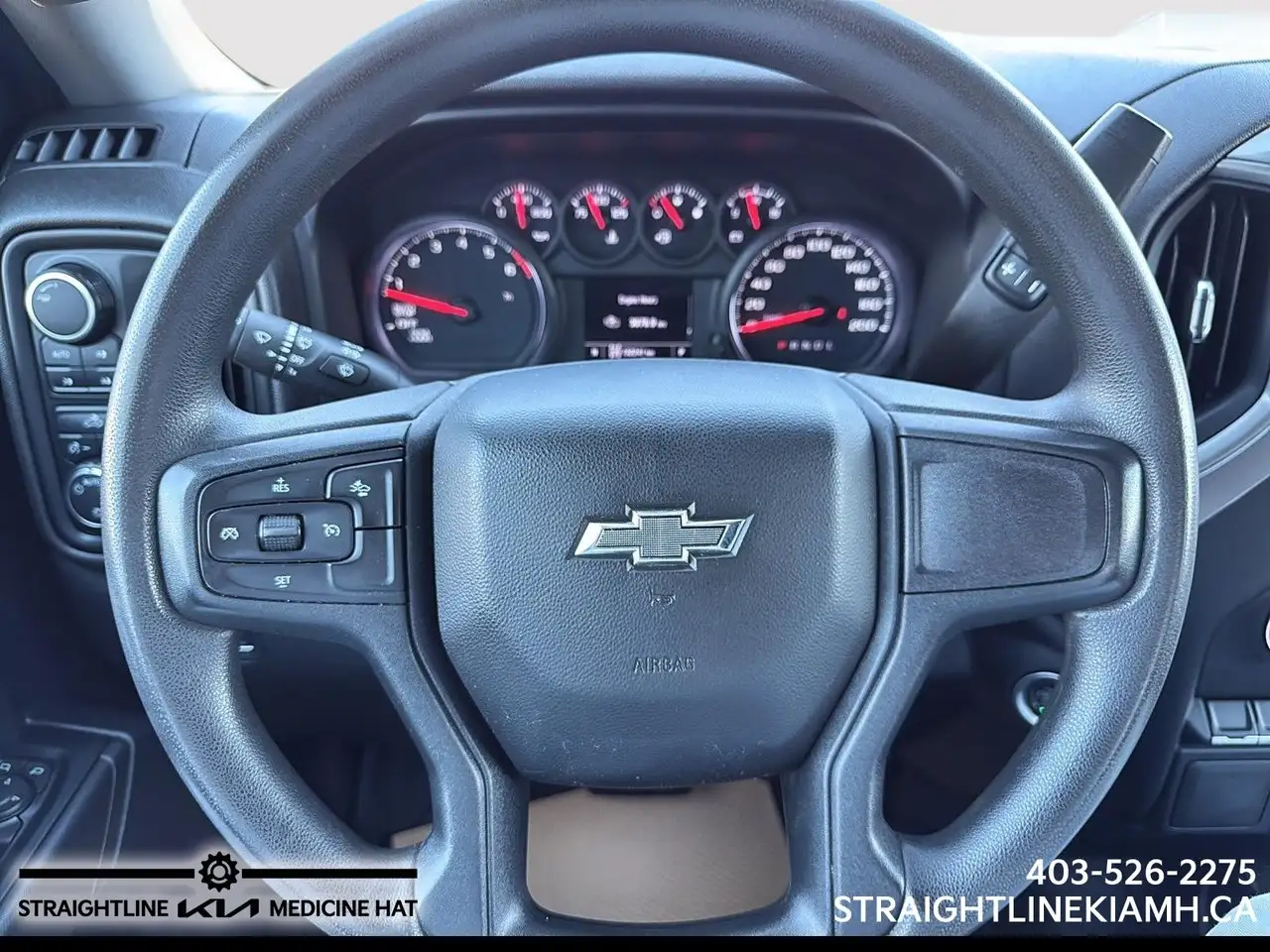 Chevrolet Silverado 1500 - Image 12