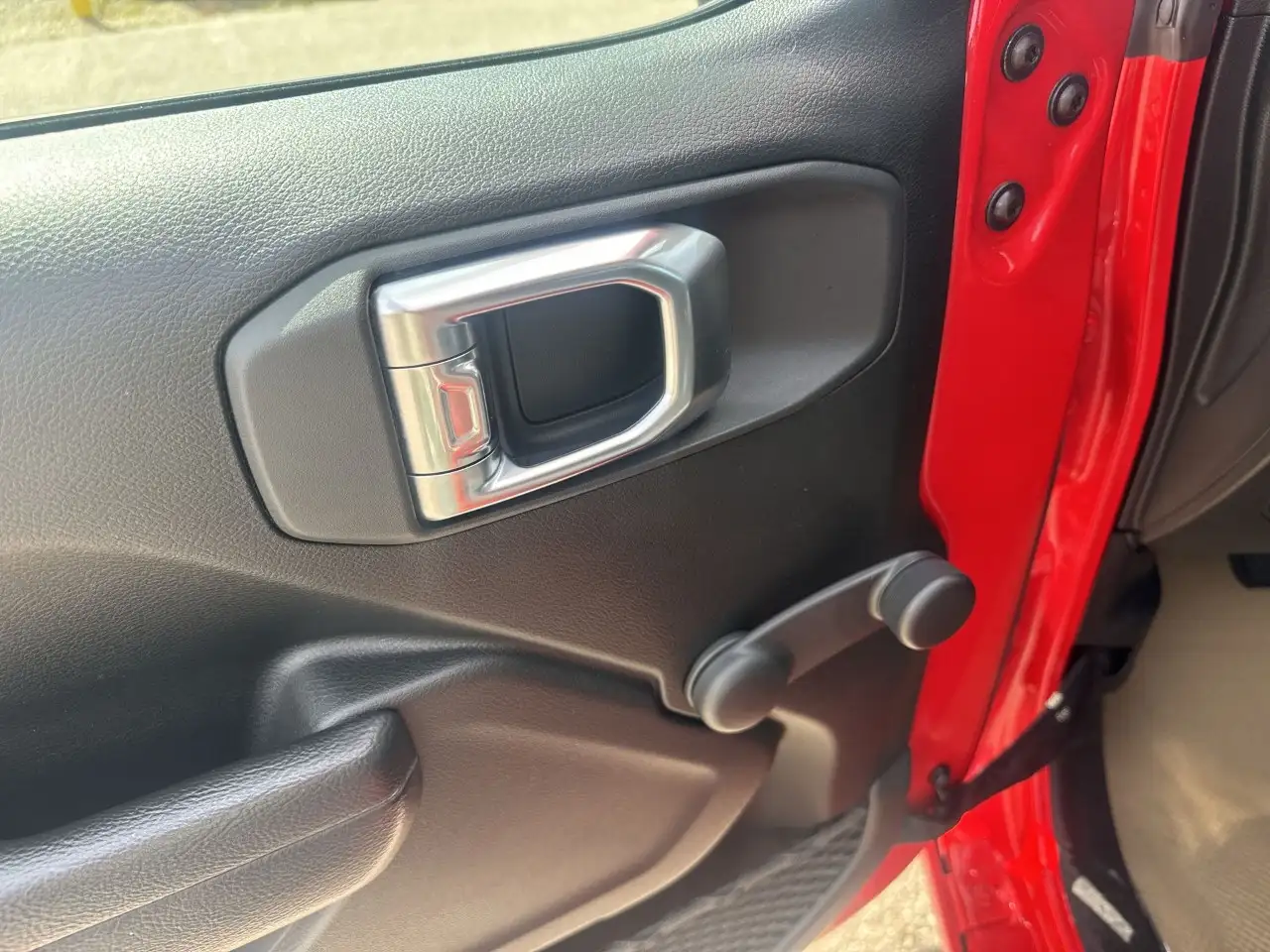 Jeep Wrangler - Image 8