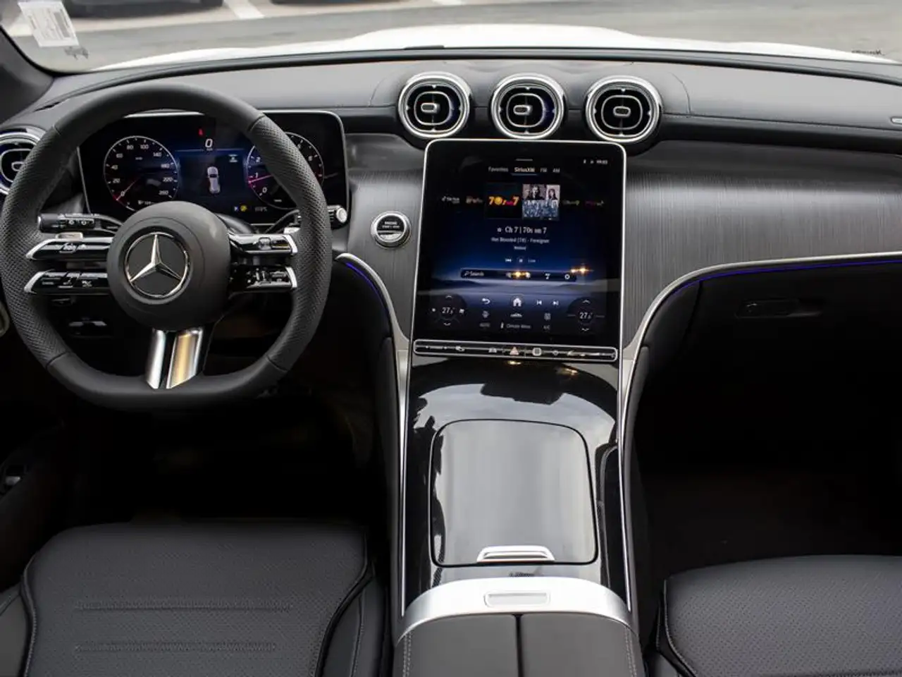 Mercedes-Benz GLC - Image 18