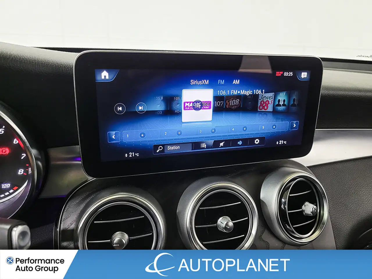 Mercedes-Benz GLC - Image 27