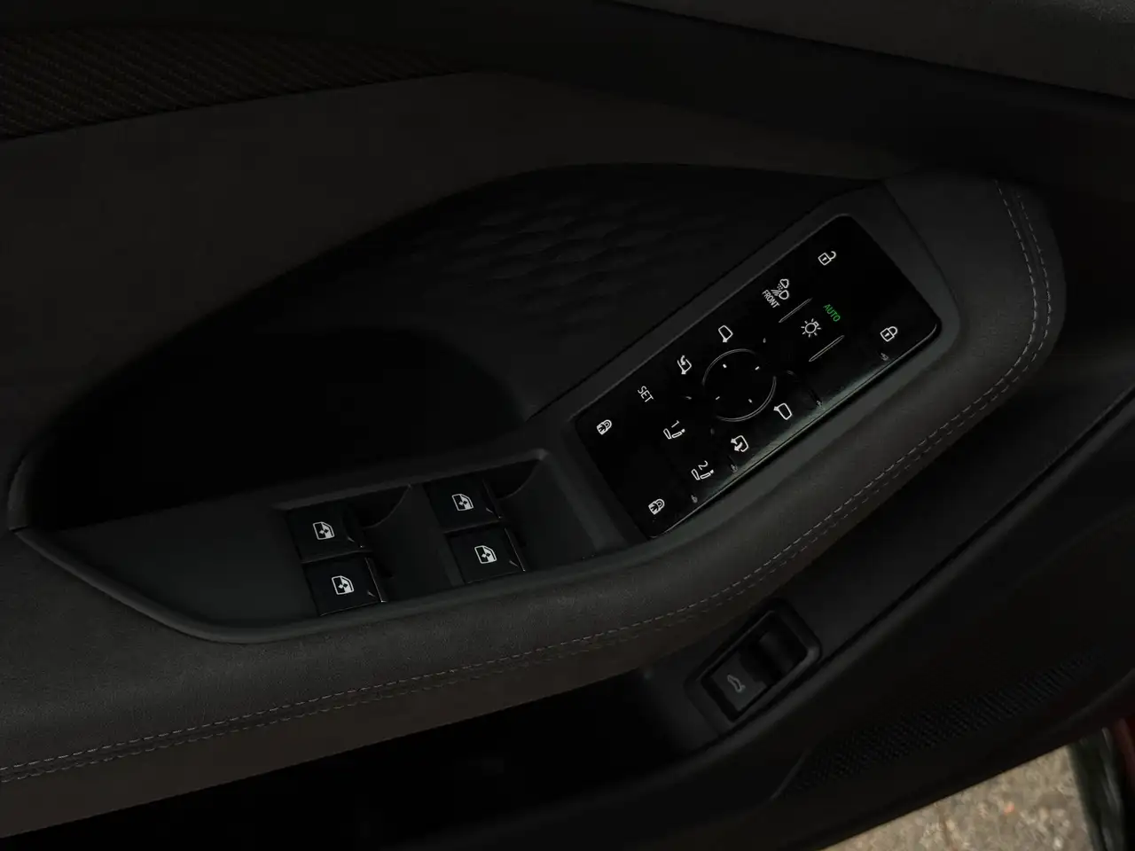 Audi A6 - Image 44