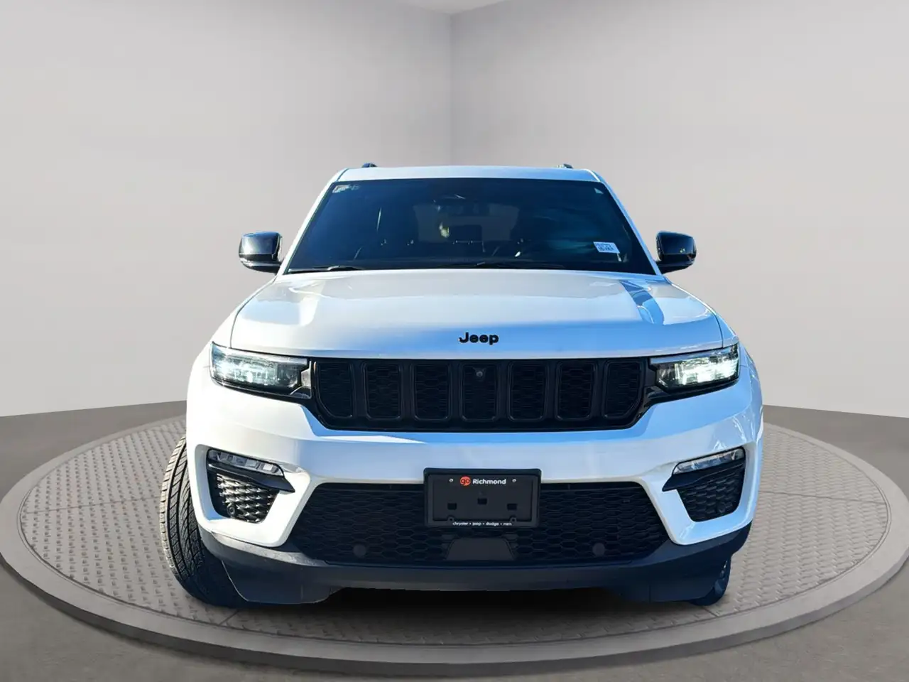 Jeep Grand Cherokee - Image 8